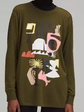 lululemon Women’s Justin Broadbent Abstract Print Toronto Top Great Condition